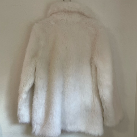 Express Faux Fur Coat - NEVER WORN - NWOT - Picture 4 of 6